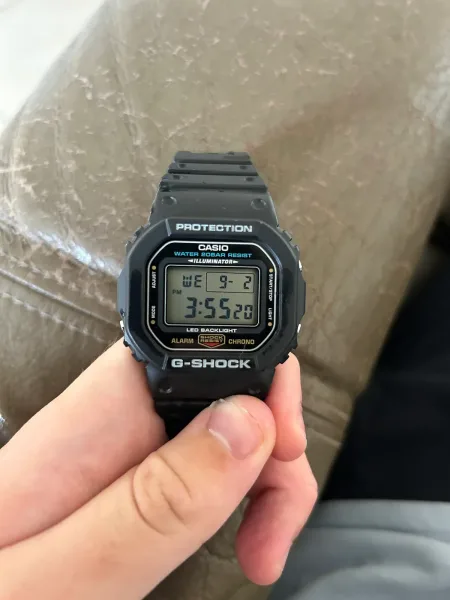 Casio G-Shock DW-5600UE-1 Dijital Kol Saati, Siyah
