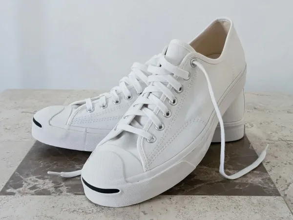 Sneaker temizliği: kanvas ve deri için adım adım